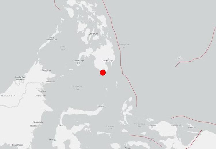 VÍDEO mostra prédios caindo durante terremoto magnitude 7,8 nas Filipinas