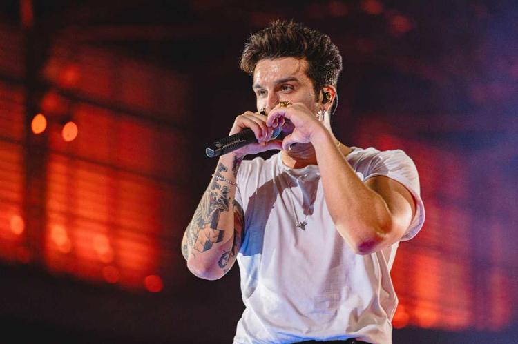 Luan Santana anuncia Curitiba e São Paulo como capítulos especiais da turnê “Registro Histórico”