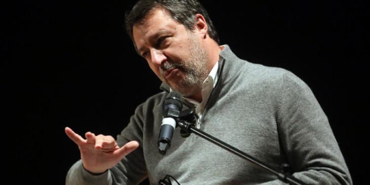 Caro Carburanti, Salvini: confermato incontro giorno 20 con autotrasporto, faremo tutto il possibile