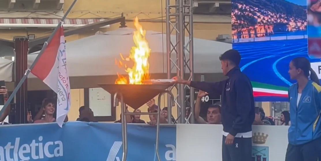 Atletica: Agropoli accoglie il Campionato Nazionale Cadetti, accesa la fiamma olimpica