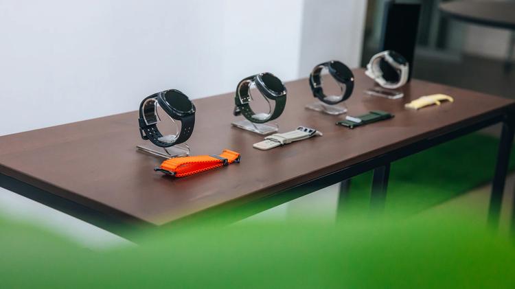 Samdung Galaxy Watch 9 and Watch Ultra on display