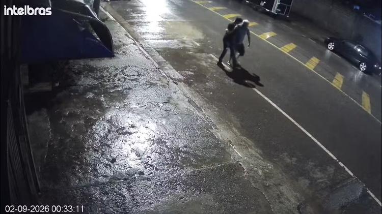 Câmera registra torcedores antes de jovem ser morto após clássico na Grande BH