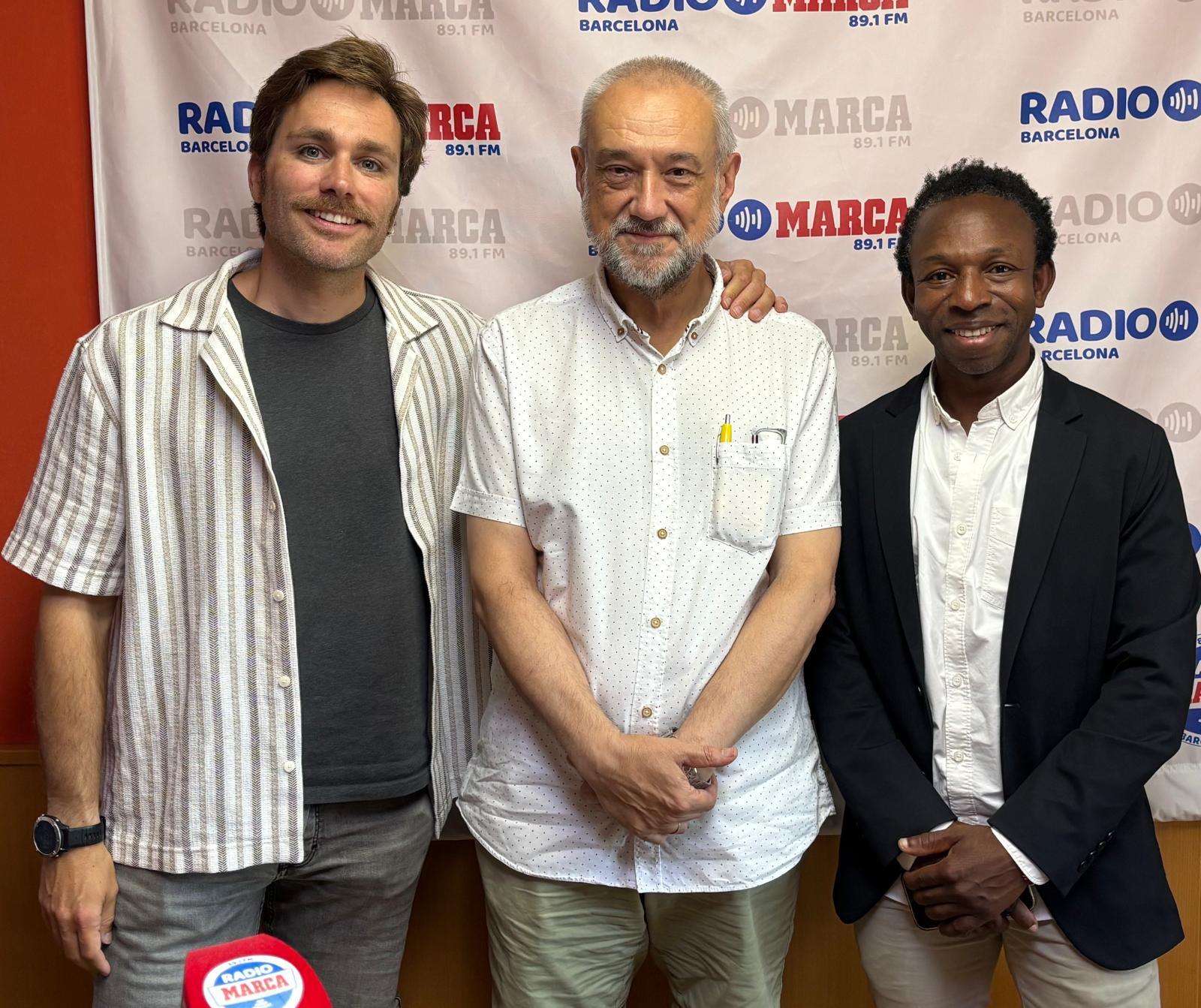 Dani Sancho director y Ousman Umar de “Viaje al país de los blancos” en La claqueta