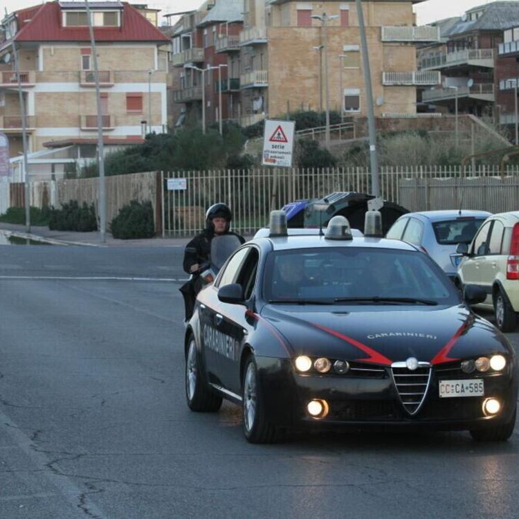 Falso diplomatico in giro a Palermo, non aveva neanche la patente