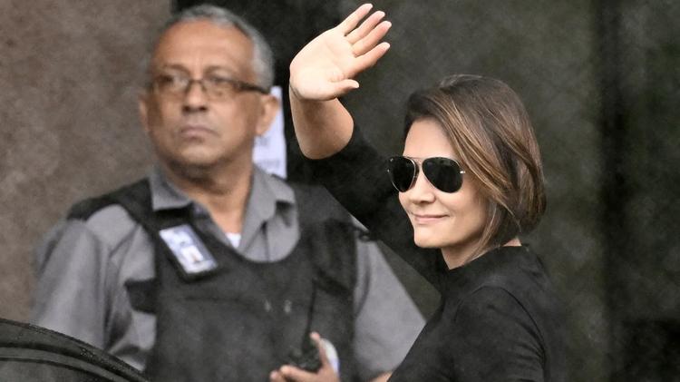Moraes autoriza Michelle como acompanhante de Bolsonaro e segurança 24h no hospital