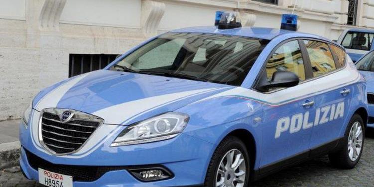 Evade dai domiciliari e si barrica in casa, arrestato a Caltanissetta