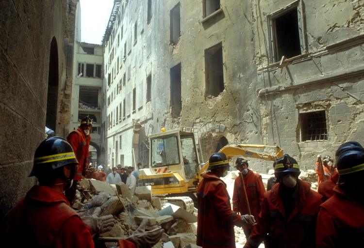 Strage di via dei Georgofili, il ricordo di Firenze tra silenzio e commozione