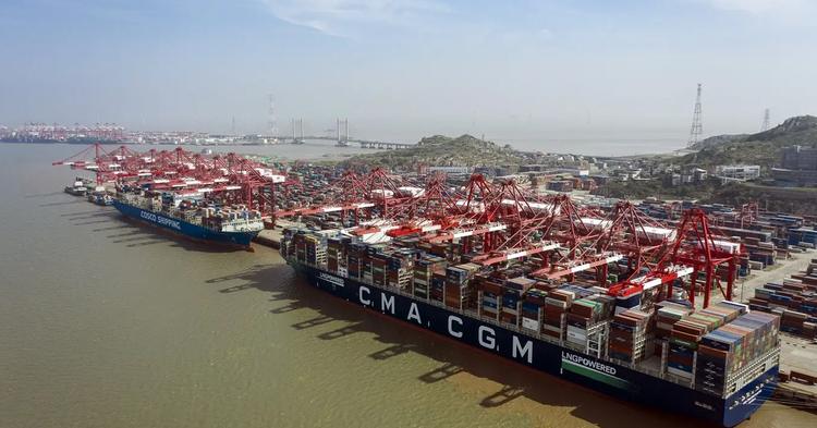 Demanda por IA mantém motor das exportações da China em pleno funcionamento