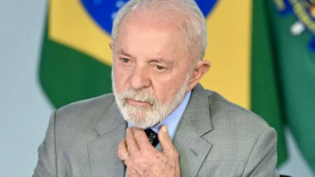 Lula omitiu até de amigos que precisaria de radioterapia e tenta mostrar vitalidade para eleição