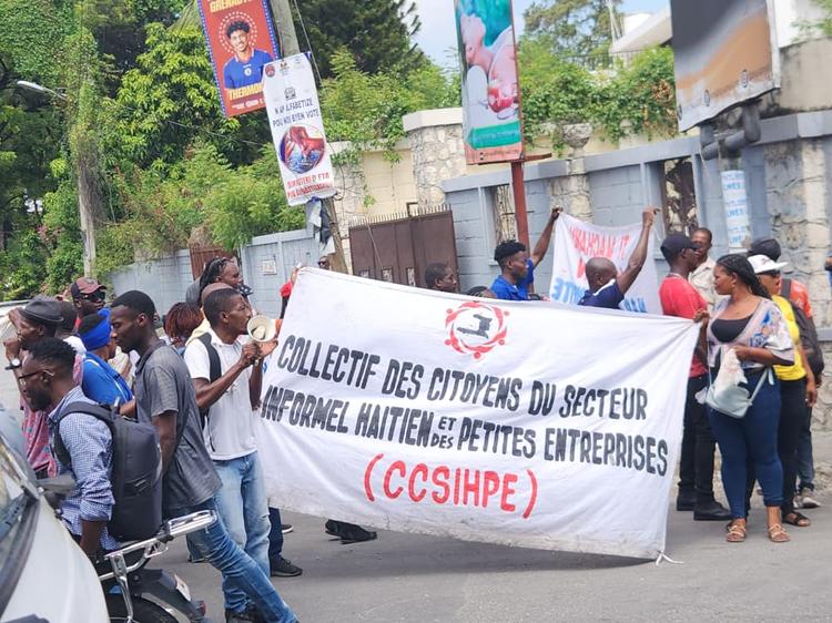 Le secteur informel hausse le ton et promet une mobilisation radicale le 27 octobre