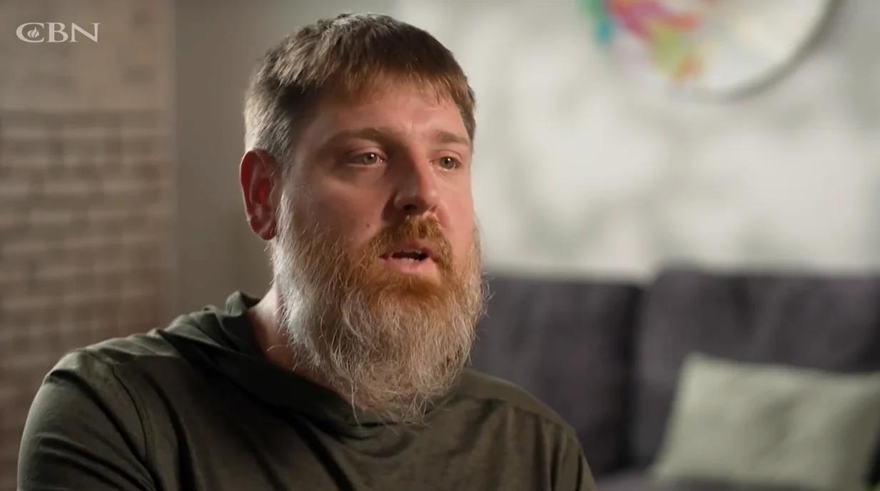 Ex-alcoólatra é liberto de vício após ter visão do Céu: “Jesus é real”