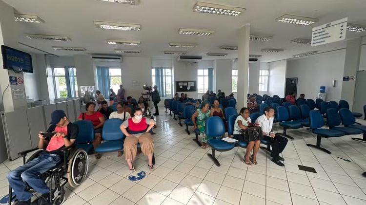 Queda da fila do INSS acelera nos últimos meses; benefícios negados sobem e chegam a quase 1 milhão em junho