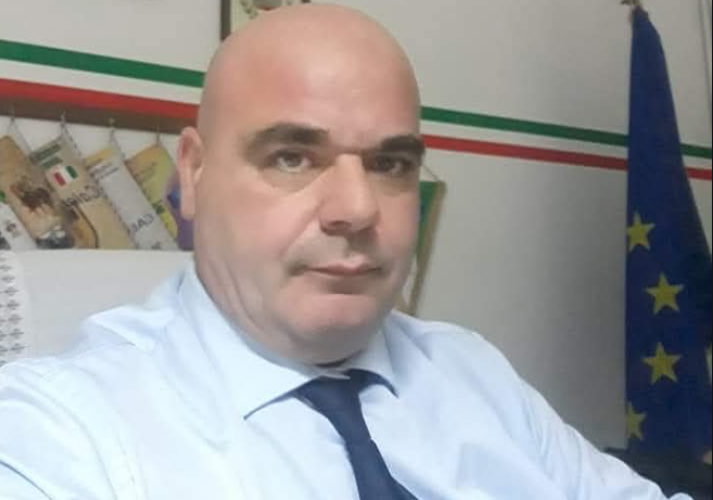 Attacco a Corrado Fella: squarciate le gomme all’esponente dell’Italia dei Diritti nel Cilento
