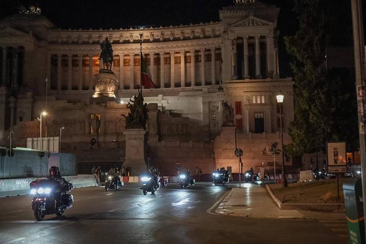 Grande successo per la XIII Rvn della Capitale: oltre mille motociclisti a Roma