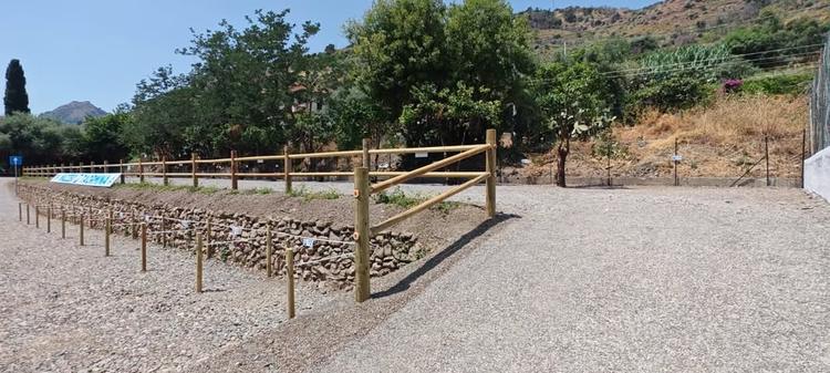 Operativo da sabato 18 luglio 2026 il nuovo parcheggio nella zona a mare di Mazzeo, gestito da ASM Taormina. L’area di s...