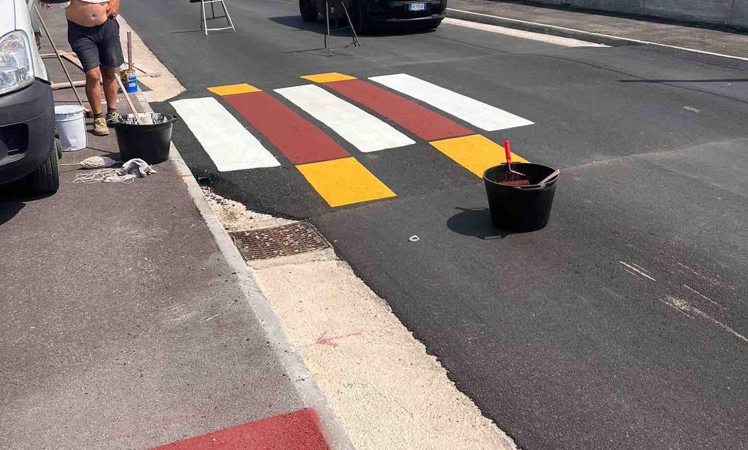 Aversa, al via la verniciatura dei dossi in via Nobel: saranno segnalati come attraversamenti pedonali