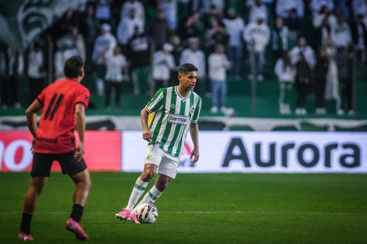 Juventude enfrenta o vice lanterna da Série B e lateral-direito destaca seriedade da partida: ”Como se fosse uma final”
