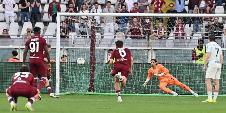 L'Inter si fa rimontare da un grande Torino ma lo scudetto è sempre più vicino