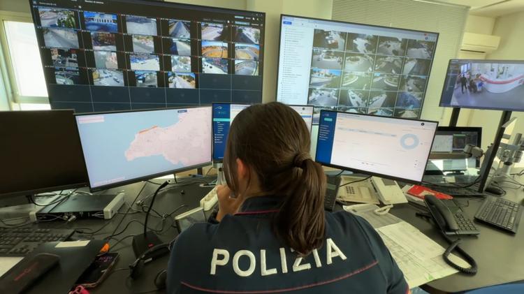 Taranto, dentro la Sala Operativa della Questura: piano Sicurezza Ferragosto