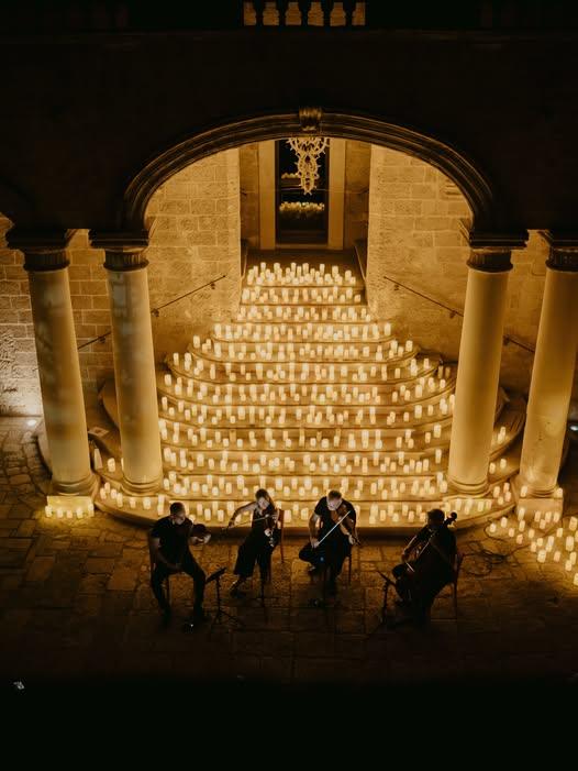 ✨ La magia della musica, il fascino del Castello Imperiali e centinaia di candele ad illuminare una serata speciale. Ier...