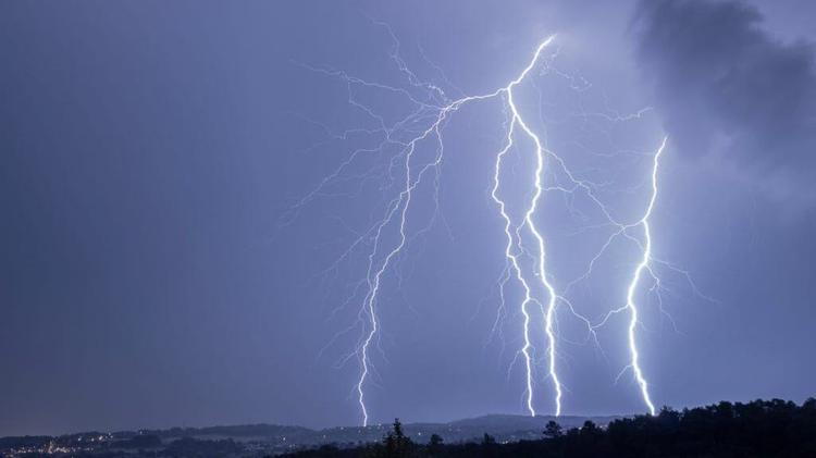 Météo : forts orages au menu la nuit prochaine en Occitanie, les prévisions