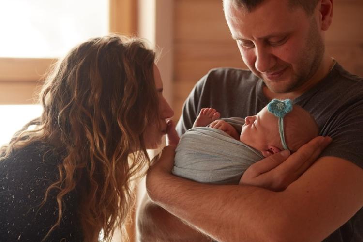 Congé de naissance, taxe sur les petits colis : ce qui change au 1er juillet