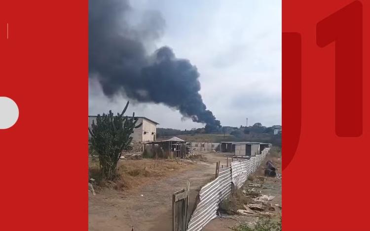 Incêndios em Feira de Santana causam prejuízo em fábrica de velas de Nova Esperança e em feirinha da Estação Nova