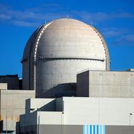 Ataque com drone atinge usina nuclear nos Emirados Árabes Unidos