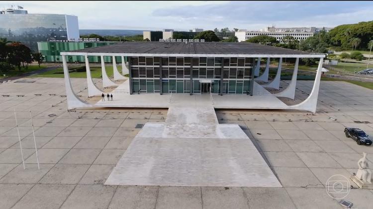 Ministros do STF proíbem que tribunais e outras autarquias 'driblem' veto aos penduricalhos