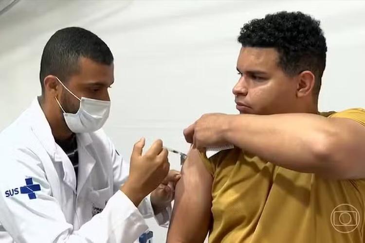 SP tem Dia D da vacinação com reforço contra sarampo após 23 casos da doença em 2026
