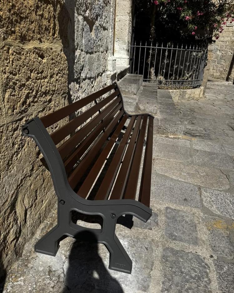 Nell’ottica del continuo miglioramento del decoro urbano e della qualità degli spazi pubblici, l’Amministrazione Comunal...