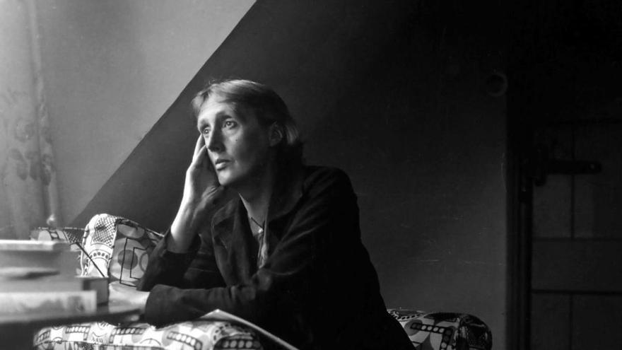 Una Virginia Woolf exuberante y con 'cottage' propio: se publican tres relatos inéditos de la autora británica