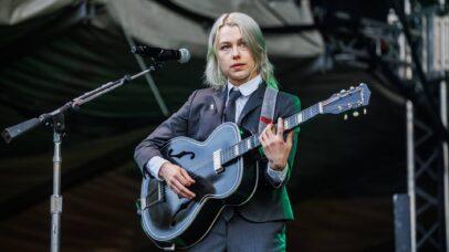 Phoebe Bridgers tem feito shows com músicas inéditas e sigilo absoluto, segundo relatos