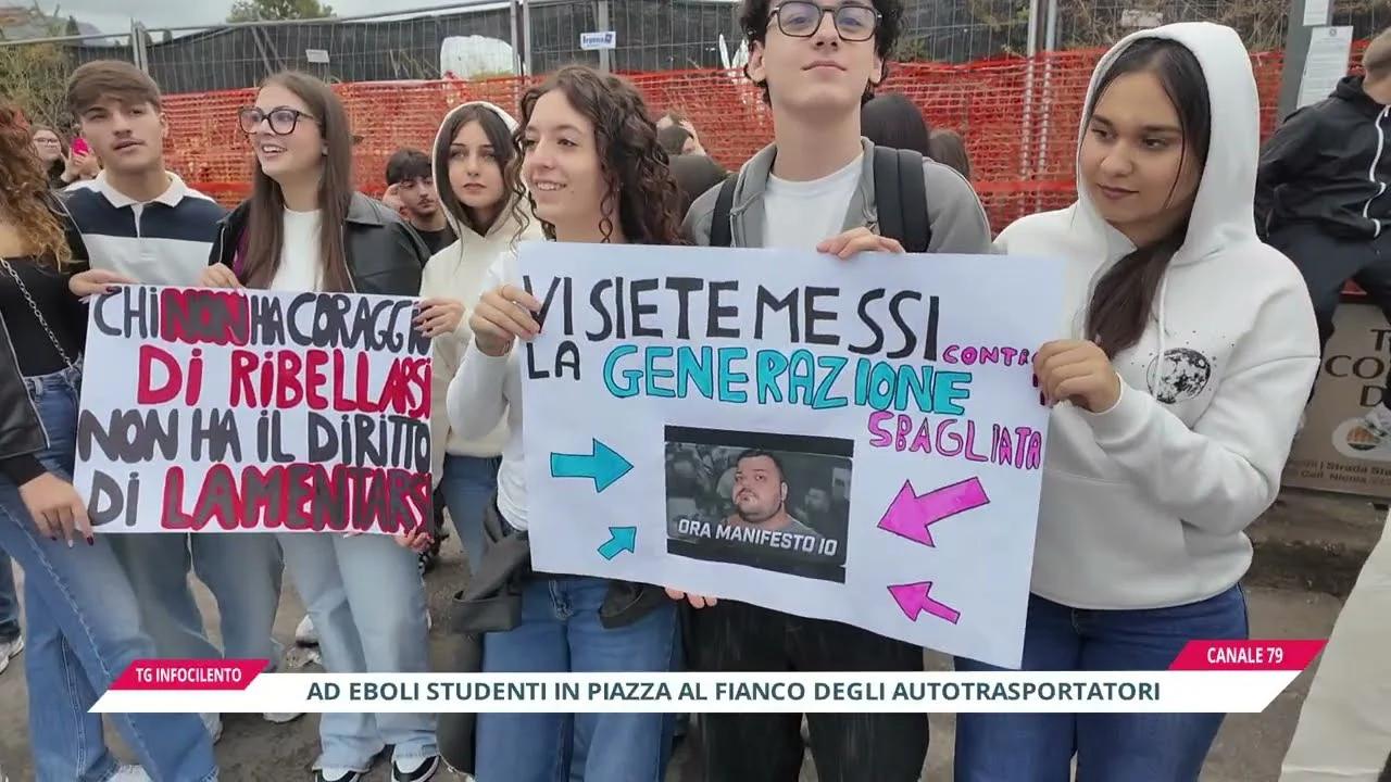 Eboli: studenti in piazza al fianco degli autotrasportatori contro il carovita