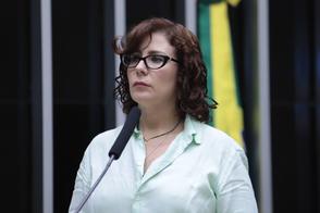Justiça da Itália nega extradição de Carla Zambelli e diz que Moraes 'atuou com falta de imparcialidade'