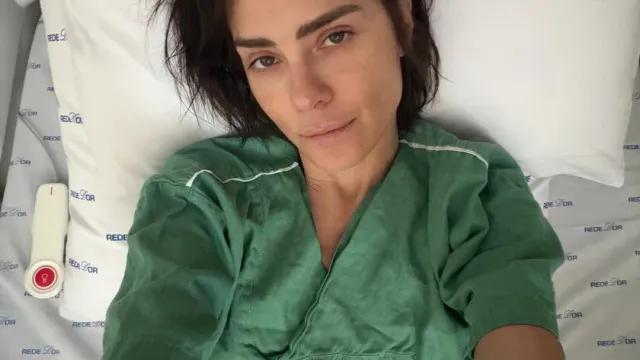 Carolina Dieckmmann alerta seguidores após internação. "É coisa séria"