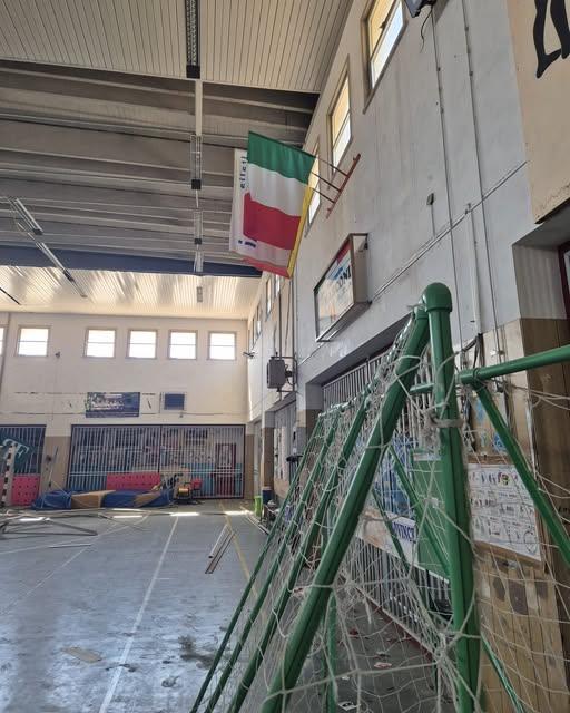 🏫 Sono iniziati i lavori di manutenzione straordinaria e ordinaria della palestra del plesso scolastico "Marconi". A se...