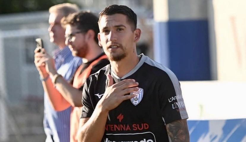 Taranto in vantaggio per Ignazio Battista, piace anche Ziello