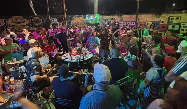 Onde tem samba em Manaus? Mapa gratuito reúne rodas espalhadas pela capital