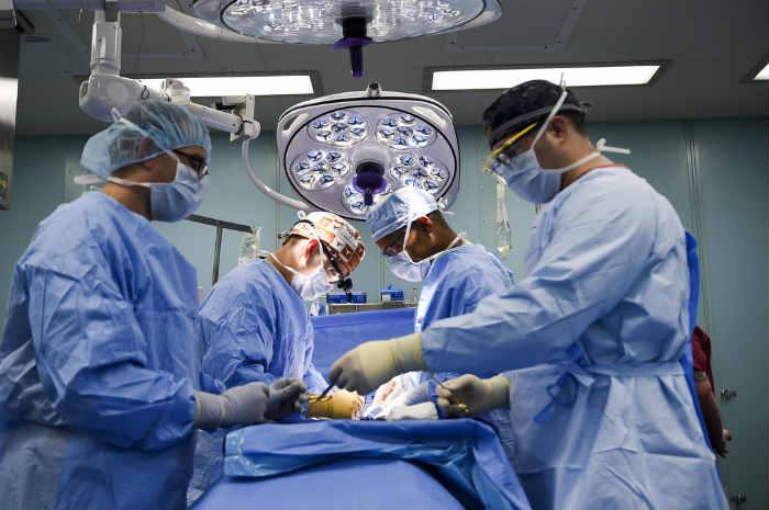 Nelle sale operatorie del Piemonte il 70% degli infermieri è ad alto rischio stress