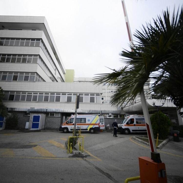 Napoli, 21enne incensurato ucciso davanti casa