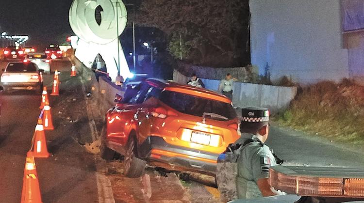 Tragedia en el Paso Express: muere conductor al chocar contra muro divisor