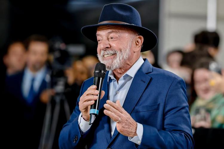 'Desenrola' e fim da escala 6x1 ajudam Lula a melhorar imagem do governo, diz diretor da Quaest