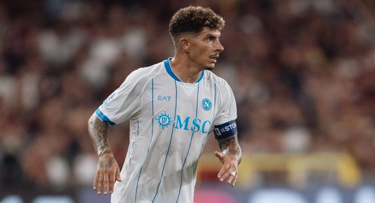 UFFICIALE – Di Lorenzo rinnova a vita con il Napoli. Il difensore: “Era un mio desiderio. Ora voglio regalare altri successi”