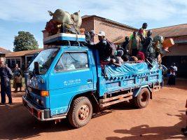 Ebola in R. D. Congo. Crescono contagi e vittime, servono motociclette per trasportare i malati