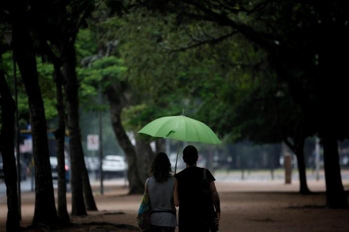 Chuva forte atinge Norte, Nordeste e Sul; calor e tempo firme predominam no Sudeste e parte do Centro-Oeste