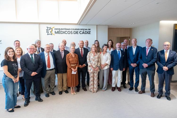 Nace la Unión Profesional de Cádiz para representar a más de 30.000 profesionales colegiados