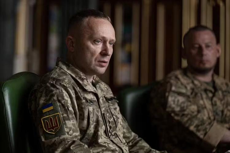 Zelensky nomeia novo comandante das Forças Armadas após saída de ministro da Defesa