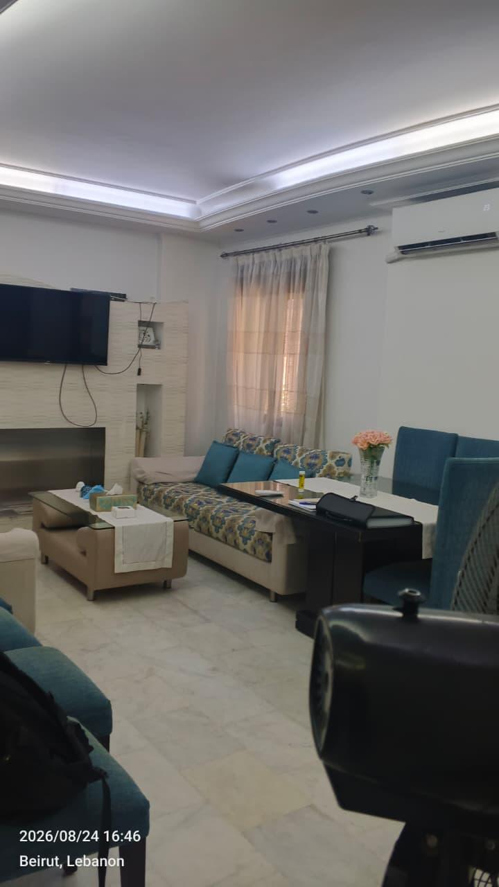 For Sale: Apartment in Ras El Nabeh