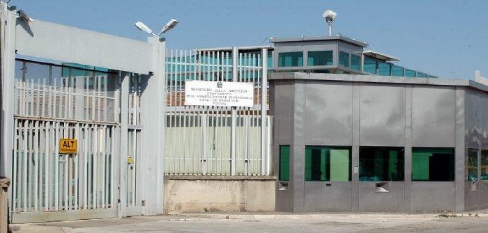 Carcere Foggia, sequestrata cocaina a detenuto rientrato da permesso